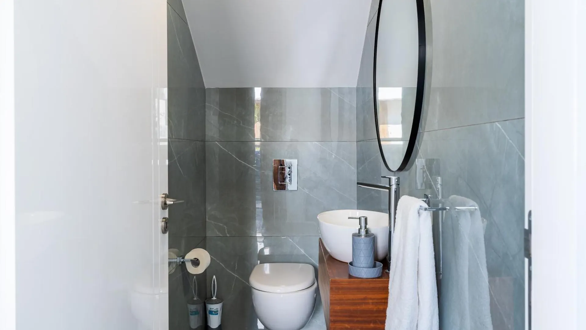 By The Beach Villa 11 Protaras 0*,  Kıbrıs