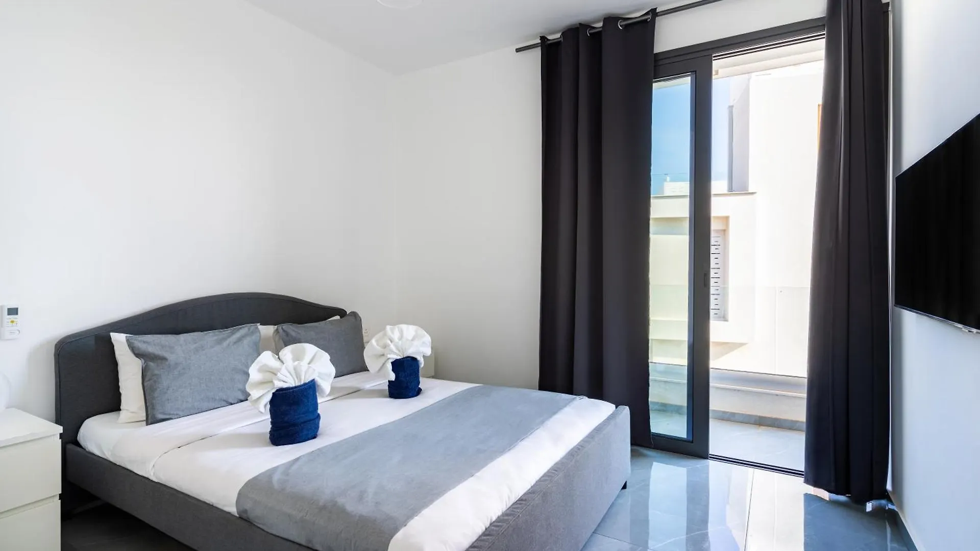 By The Beach Villa 11 Protaras