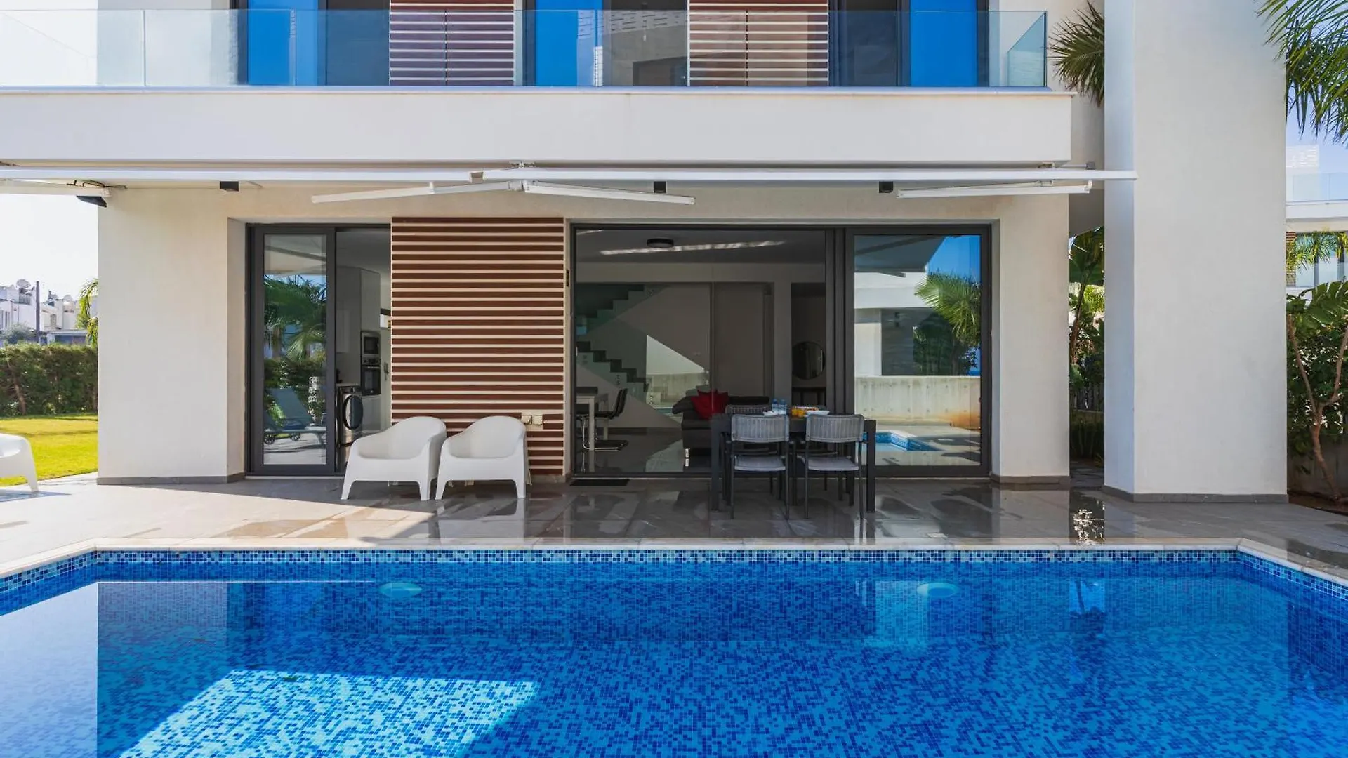 By The Beach Villa 11 Protaras