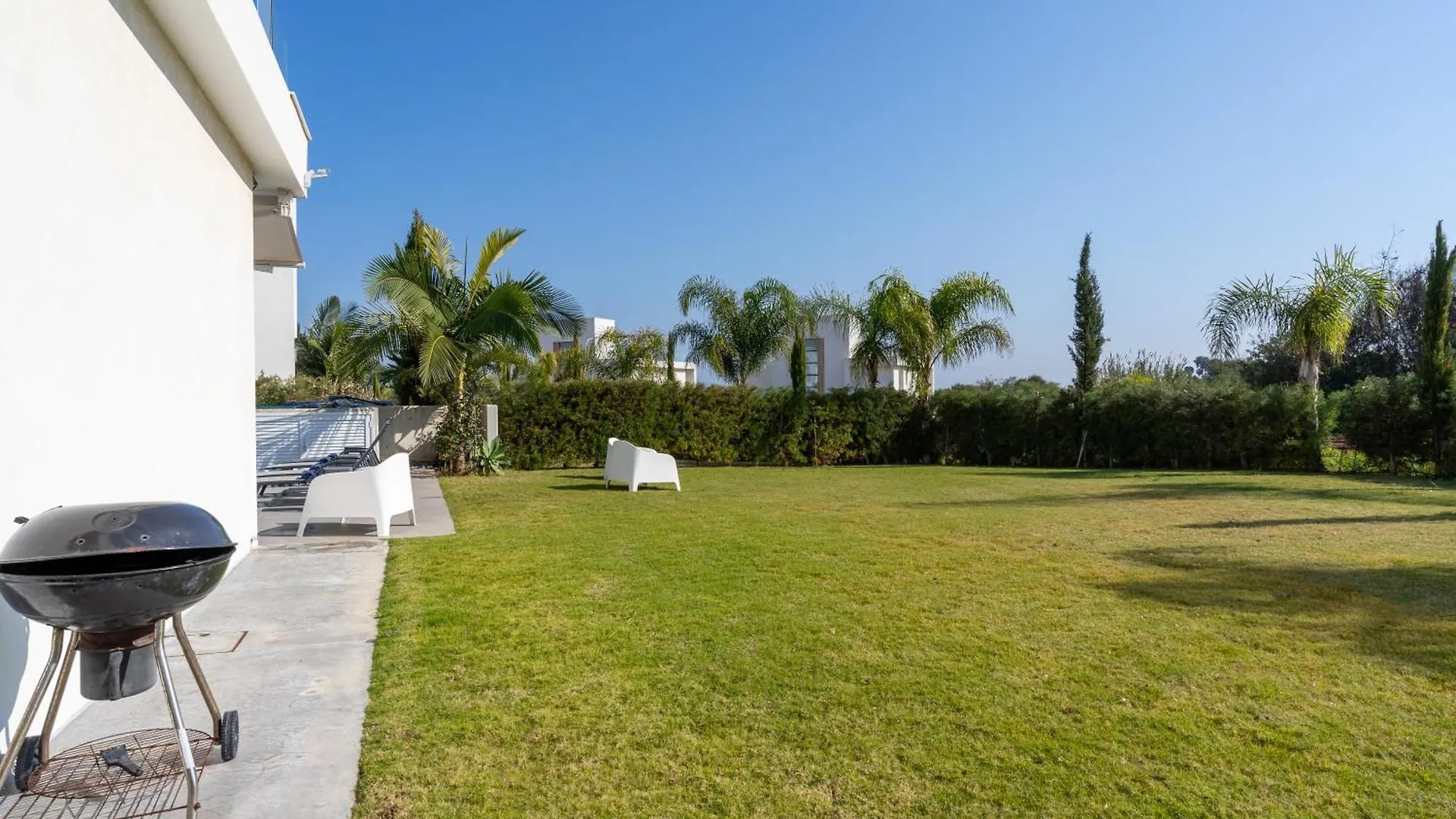 By The Beach Villa 11 Protaras Kıbrıs
