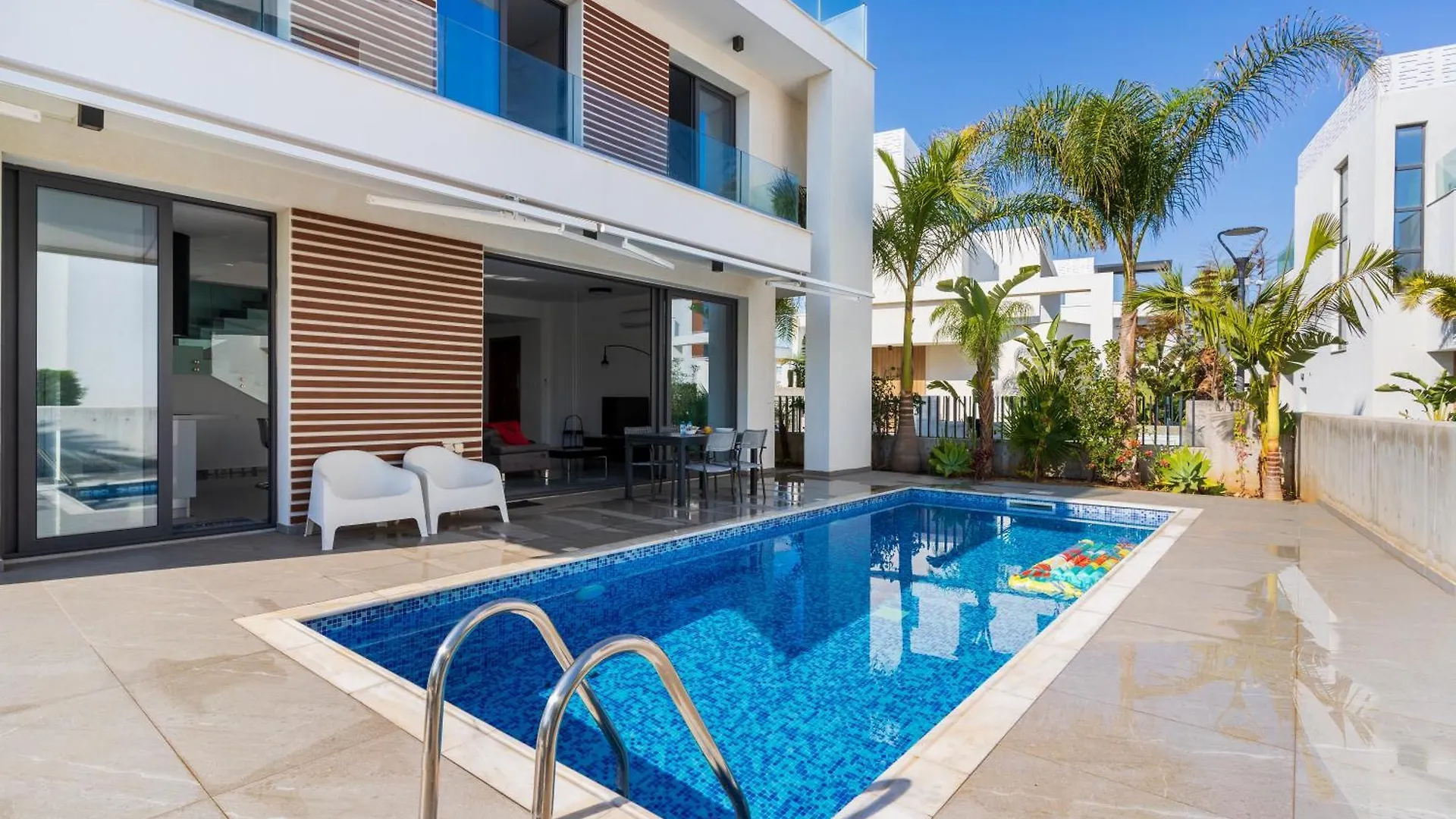 By The Beach Villa 11 Protaras